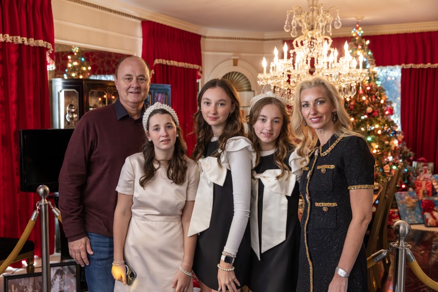 2023 Christmas Card Photo 2